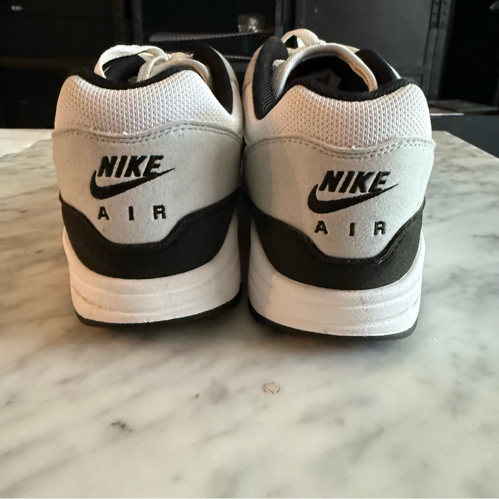 Mens Nike Air Max 1 size 14 White Gold Black Sneakers Retro FD9082-104 - Picture 3 of 5